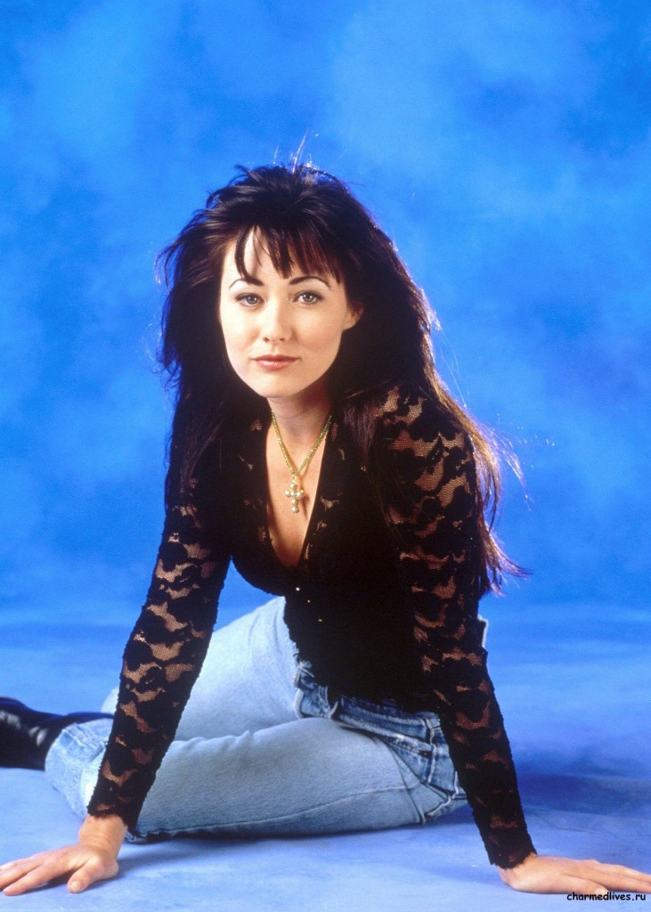 1248279050_41248_shannen-doherty-photoshoot-1